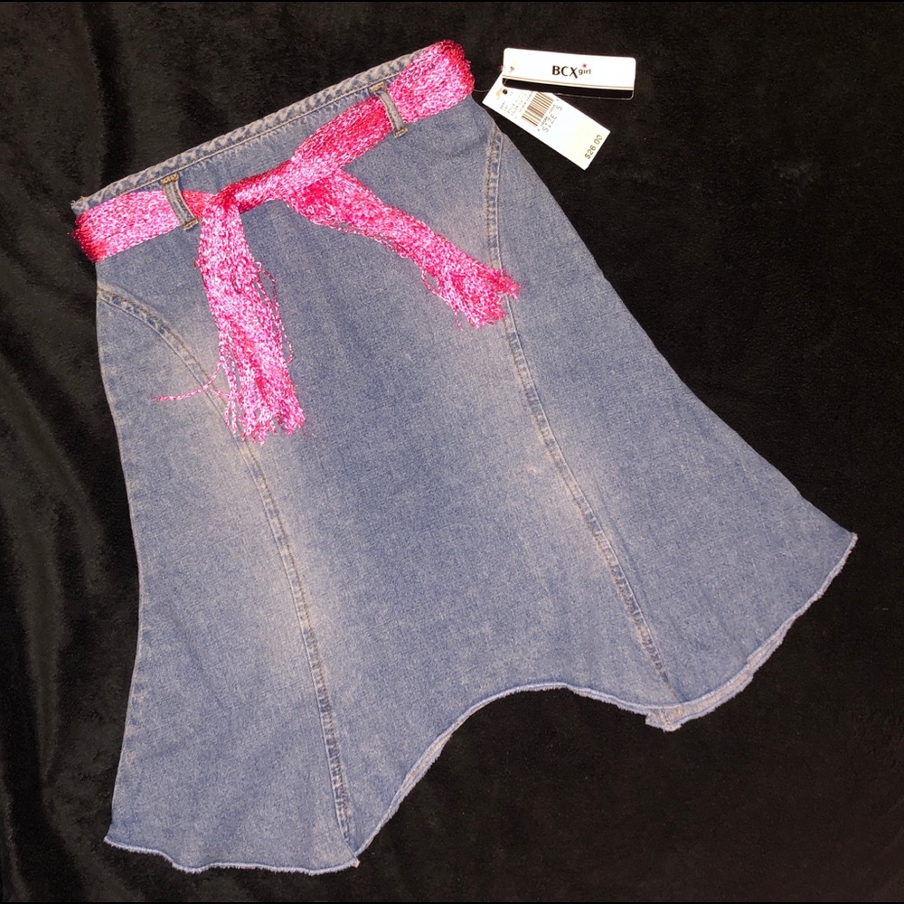 NWT- Girl’s Handkerchief Style Denim Skirt size 5